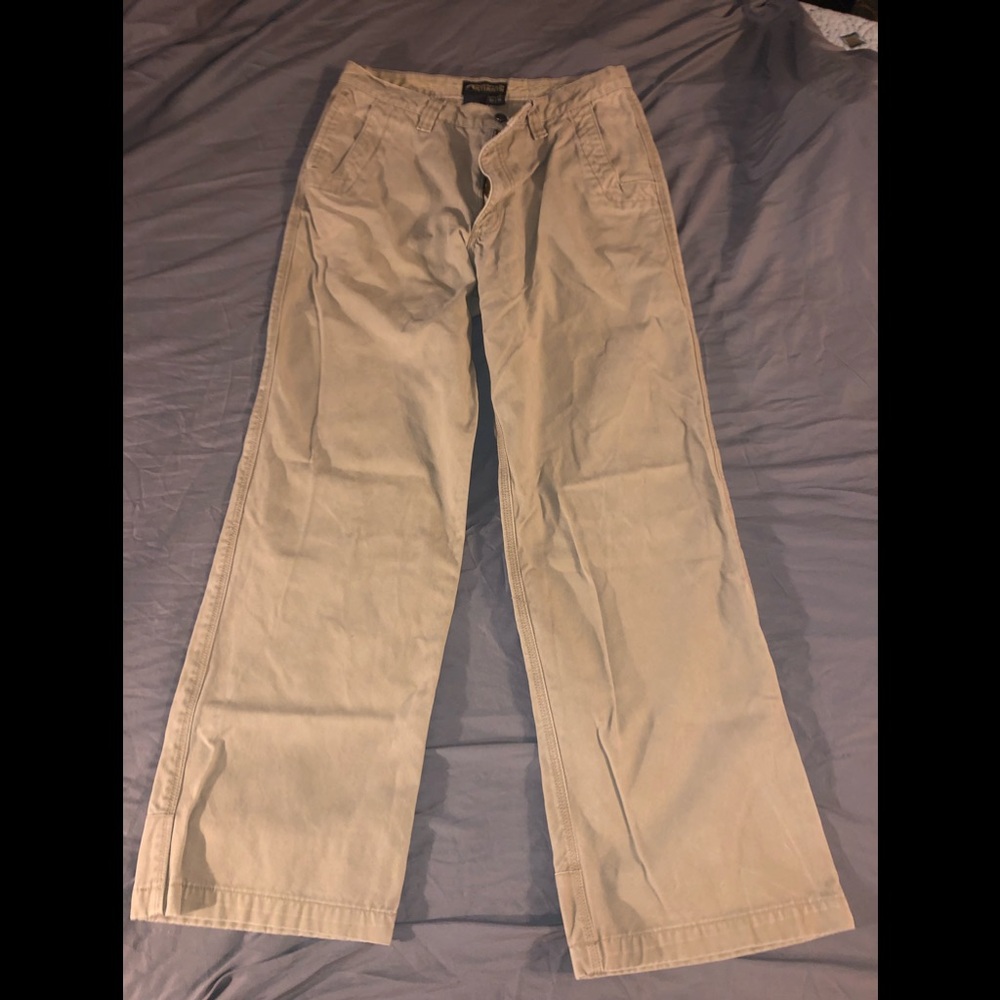 Mountain Khaki 34/32.